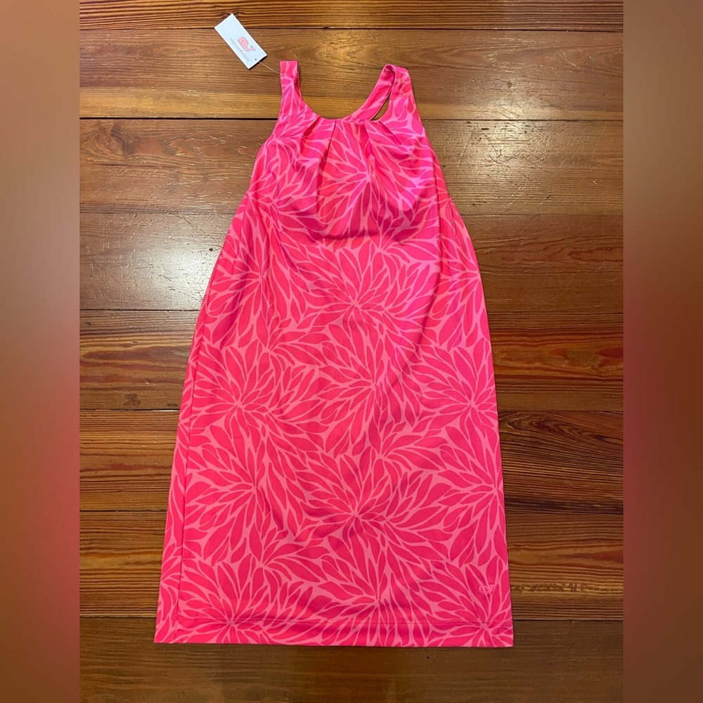 Women’s vineyard vine summer dress.